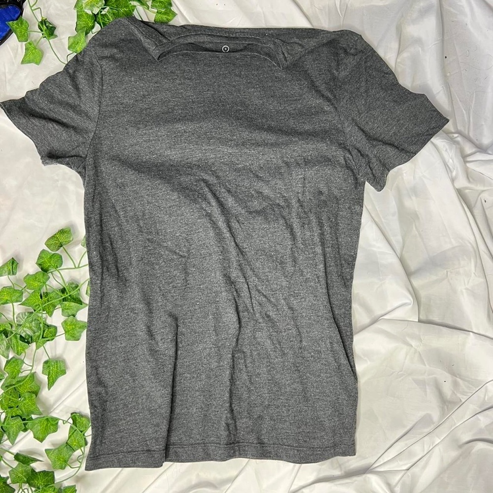 Tee - Picture 4 of 4